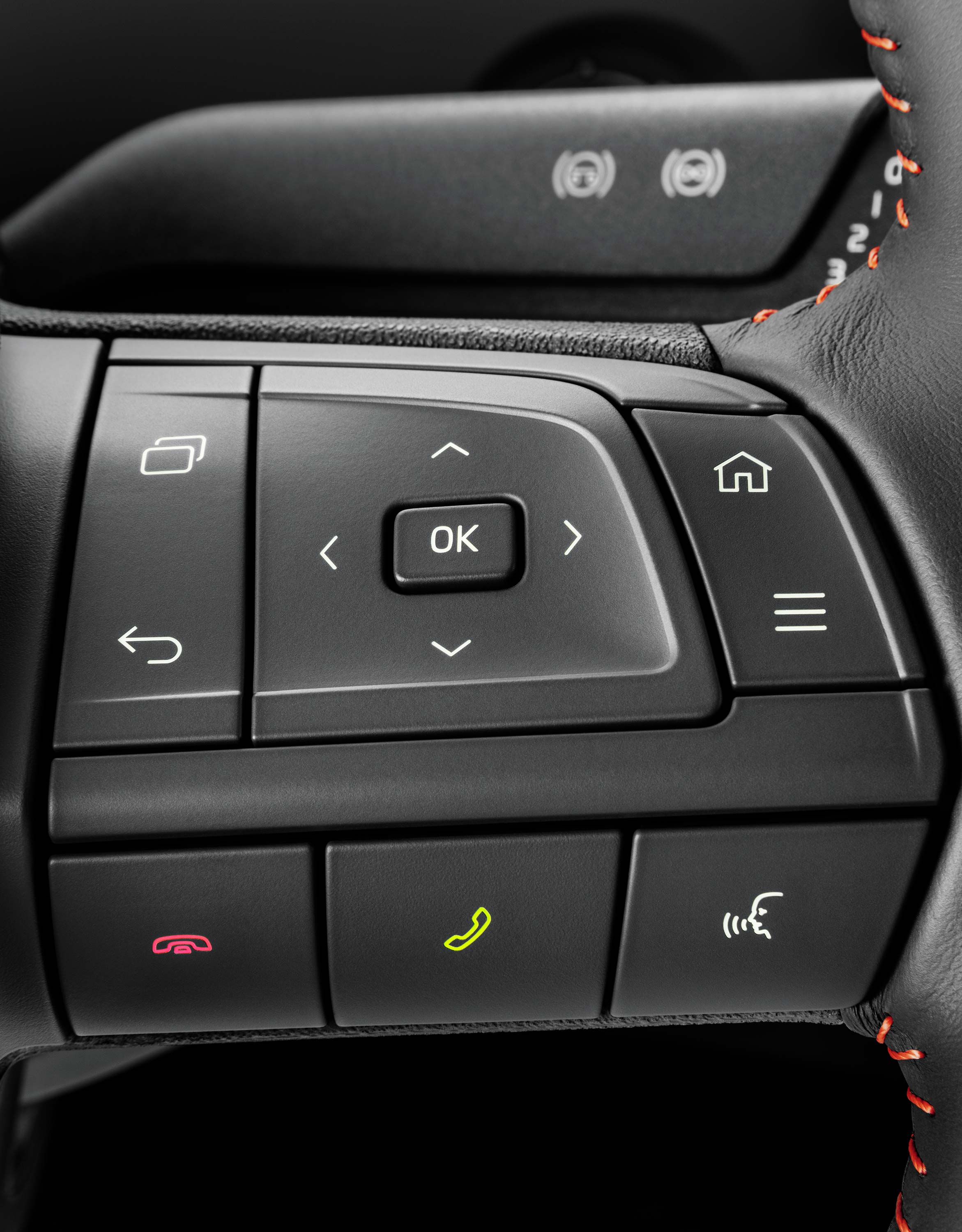 Control integrado en el volante del Volvo FH16.