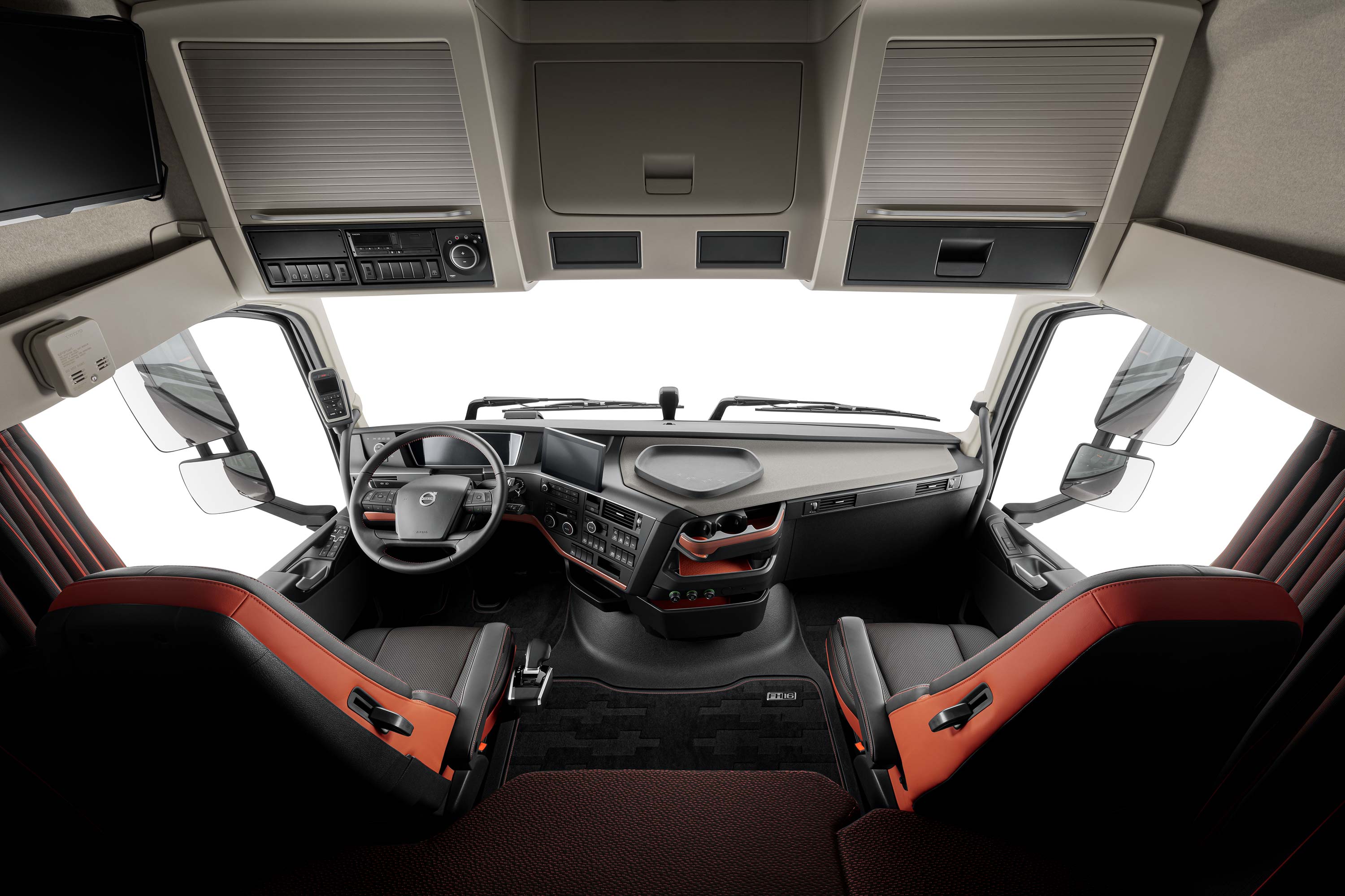 El Volvo FH16 ofrece una apariencia única y mucho espacio.